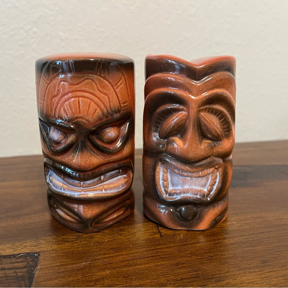 Beachcombers Ceramic Tiki Salt and Pepper Shakers